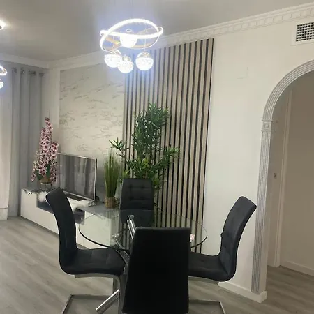 Excelente Atico 아파트 *